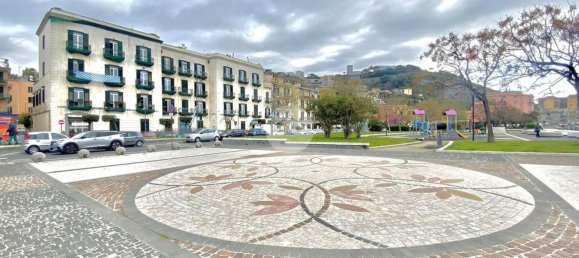 Квартира с 2 комнатами в Поццуоли, Италия № 167130 22