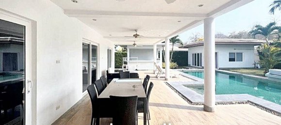 4 bedrooms Villa in Hua Hin, Thailand No. 13112 3