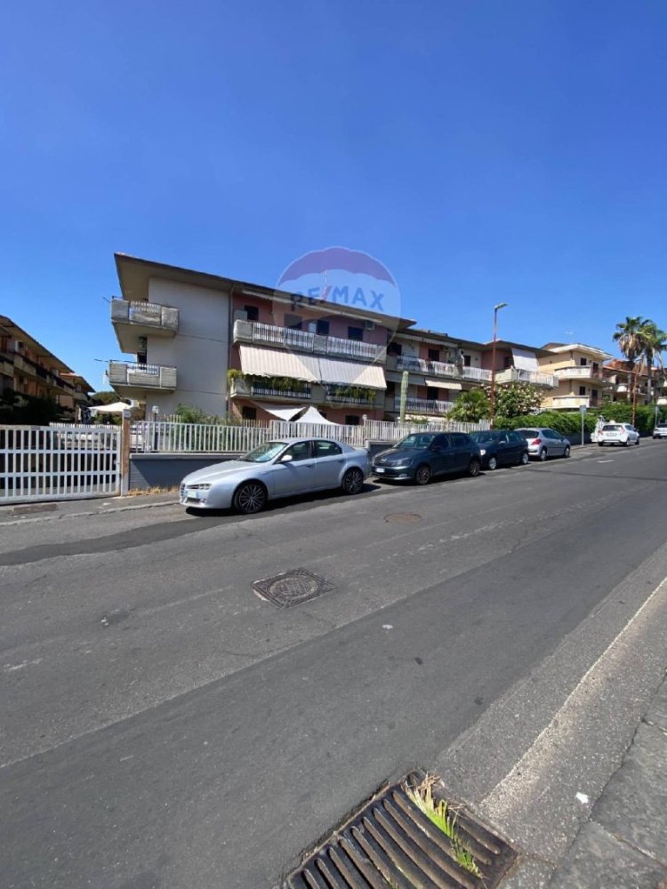 Квартира с 3 спальнями в Треместьери Этнео, Италия № 329280