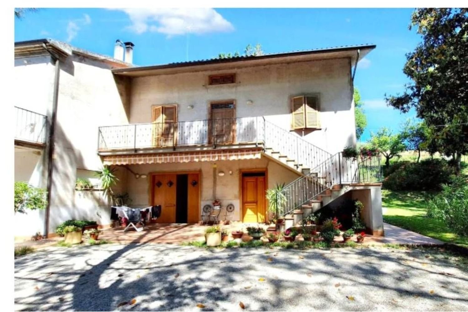 3غرفة شقة في Appignano, Italy رقم 96662