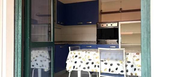 4-salle Appartement à Cecina, Italy No. 137575 3