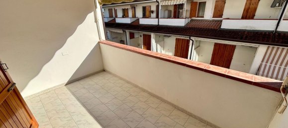2 bedrooms Apartment in Comacchio, Italy No. 372128 14