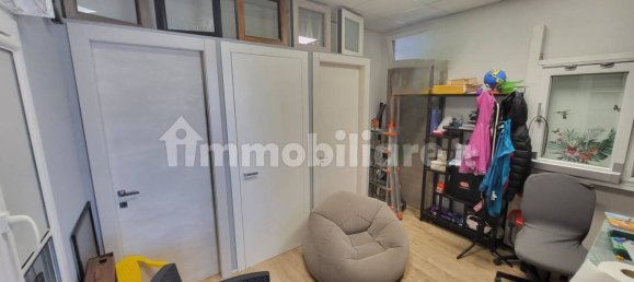 3 rooms Commercial property in Rome, Italy No. 352258 5