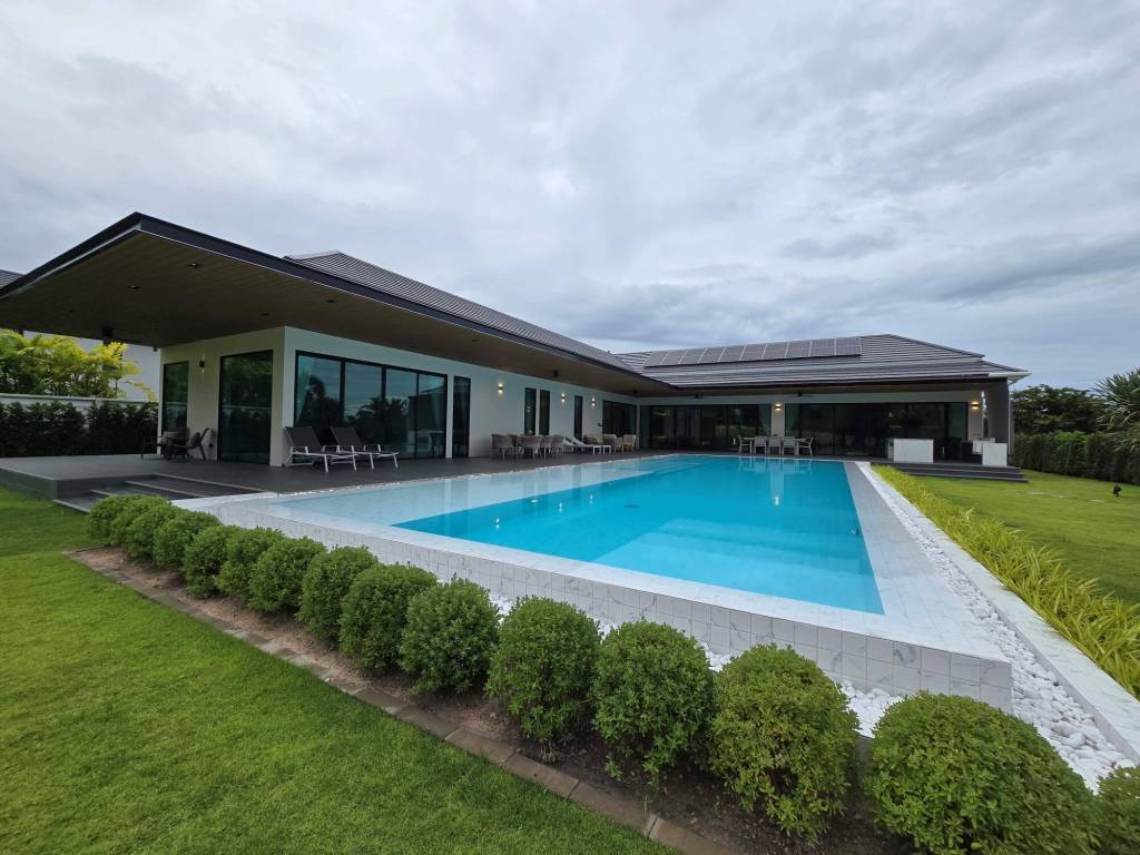 4 غرف نوم فيلا في Cha-am, Thailand رقم 67552