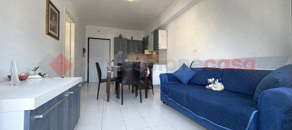 Квартира с 3 комнатами в Террачина, Италия № 329284 4