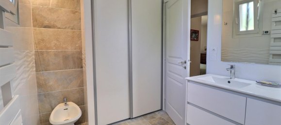 4 Schlafzimmer Villa in Uzes, France, Nr. 309085 17