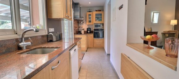 4 Schlafzimmer Villa in Uzes, France, Nr. 309085 12