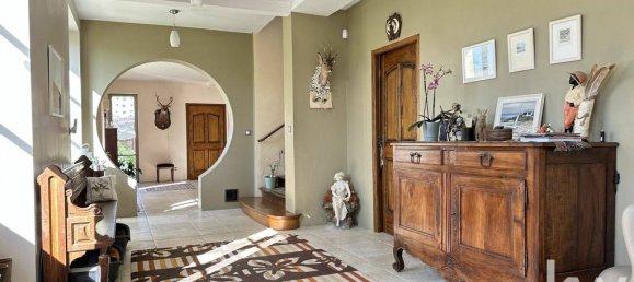 9 Schlafzimmer Haus in Chateau-Thierry, France, Nr. 246194 13