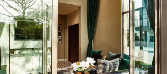 Casa T4 em Phra Khanong, Thailand N.º 4485 5