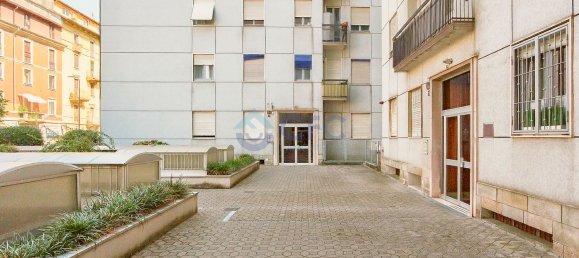 2-salle Appartement à Milan, Italy No. 269894 16