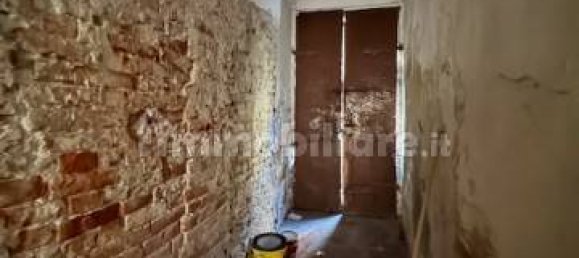 5 rooms Building in Cremona, Italy No. 378644 3