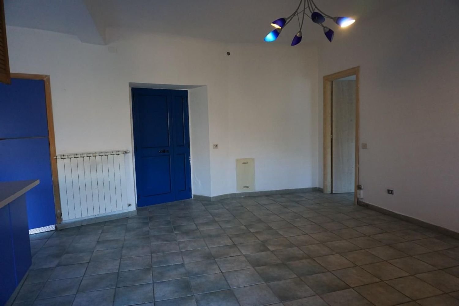 4 rooms Apartment in Massa, Italy No. 126434