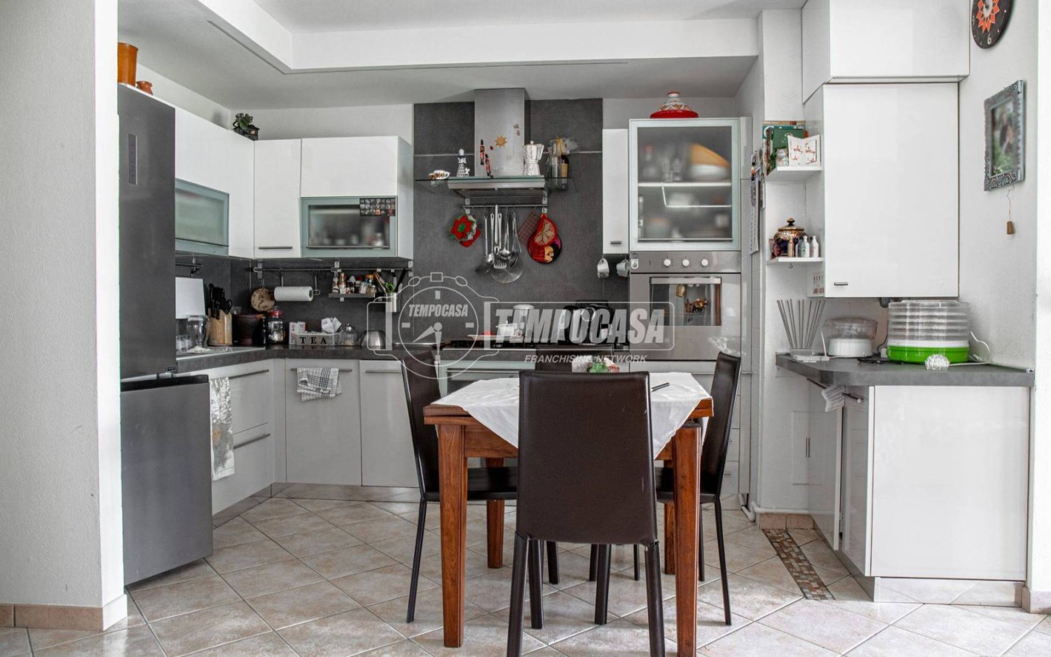 2 Schlafzimmer Penthouse in Cento, Italy, Nr. 328236