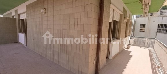 Квартира с 2 спальнями в Альба Адриатика, Италия № 259581 6