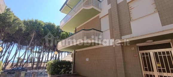 Квартира с 2 спальнями в Альба Адриатика, Италия № 259581 16