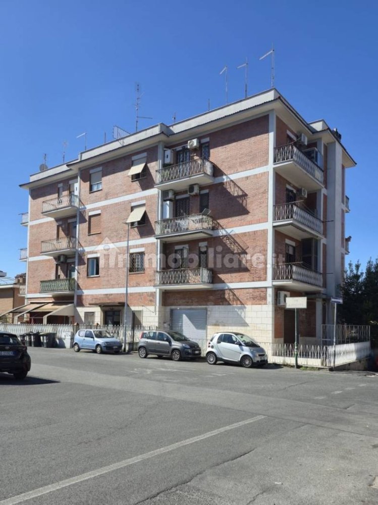 Квартира с 1 спальней в Рим, Италия № 259206