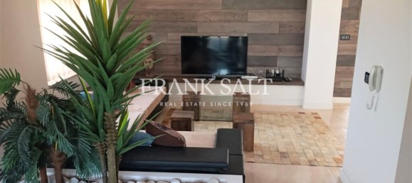 Пентхаус с 2 спальнями в Марсаскала, Мальта № 4857 2