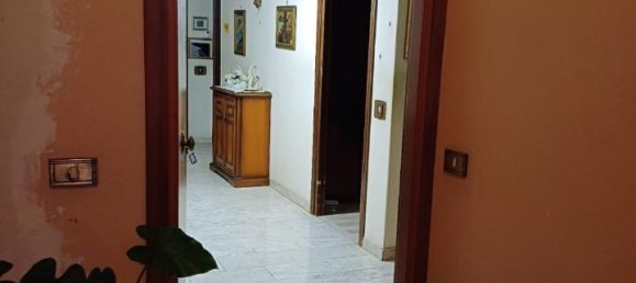 4 rooms Apartment in Rome, Italy No. 70608 6