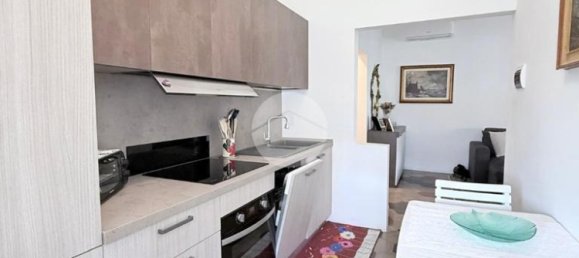 Квартира с 2 спальнями в Генуя, Италия № 298332 13