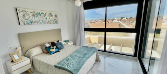 3 غرف نوم فيلا في Los Montesinos, Spain رقم 8243 15