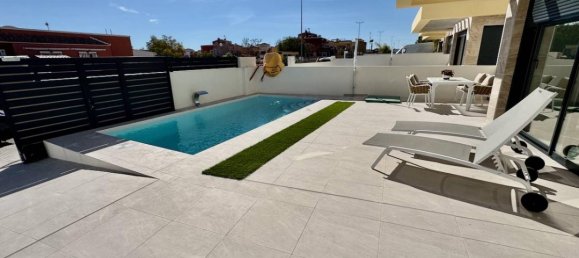 3 bedrooms Villa in Los Montesinos, Spain No. 8243 15