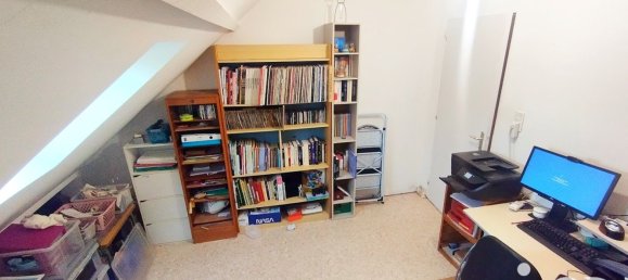 4 bedrooms House in Laval, France No. 101873 9