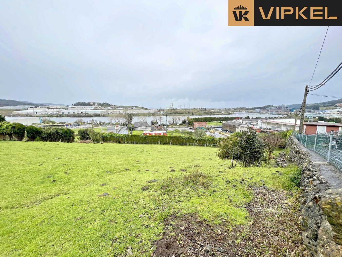 Grundstück in Arteixo, Spain 1800m², Nr. 60731