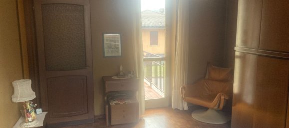 3 rooms Apartment in Oltrona di San Mamette, Italy No. 234285 41