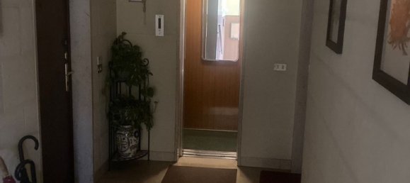 3 rooms Apartment in Oltrona di San Mamette, Italy No. 234285 9