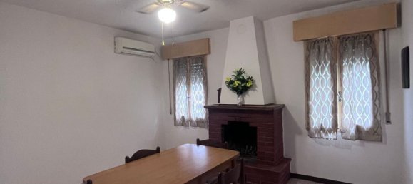 Дом с 4 комнатами в Ченто, Италия № 278104 2