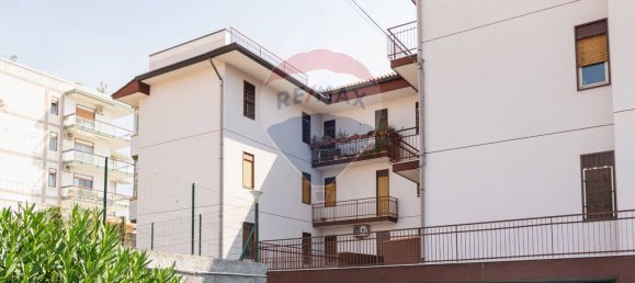 3 bedrooms Apartment in Gravina di Catania, Italy No. 311977 2