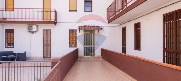 3 bedrooms Apartment in Gravina di Catania, Italy No. 311977 6