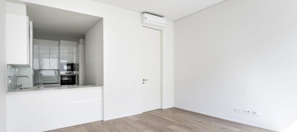 1 bedroom Apartment in Lisbon, Portugal No. 80141 3