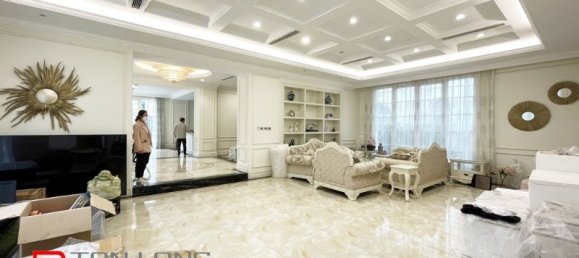 5 Schlafzimmer Villa in Long Bien, Vietnam, Nr. 552 2