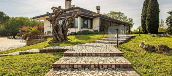 Villa de 21 habitación en Abano Terme, Italy No. 68415 2