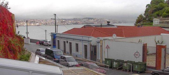 10 bedrooms House in Almada, Portugal No. 10174 3