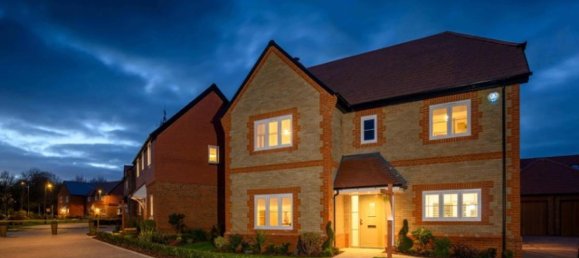 Studio in High Wycombe, United Kingdom No. 432 8