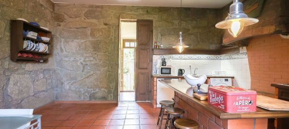 5 bedrooms House in Vila Nova de Gaia, Portugal No. 51175 7