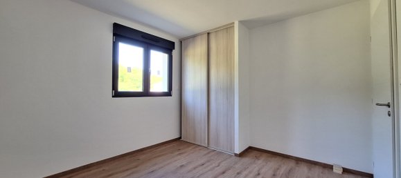 3 Schlafzimmer Haus in Les Forges, France, Nr. 63100 7