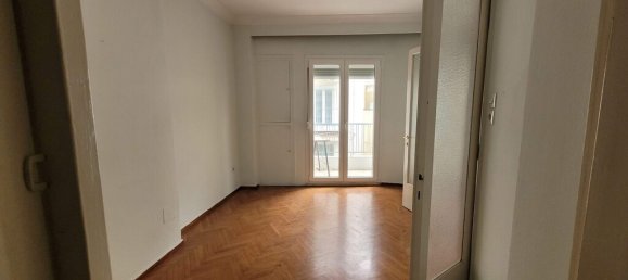 3 bedrooms Apartment in Thessaloniki, Greece No. 2282 10