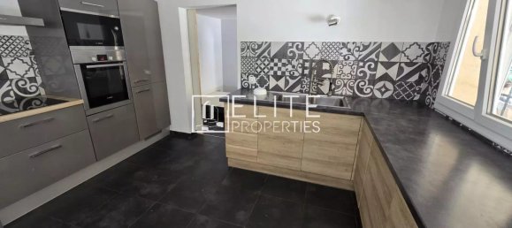 4 bedrooms House in Tourrettes, France No. 303928 14