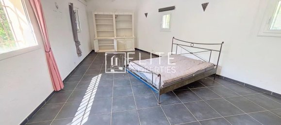 4 bedrooms House in Tourrettes, France No. 303928 11