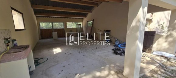 4 bedrooms House in Tourrettes, France No. 303928 16