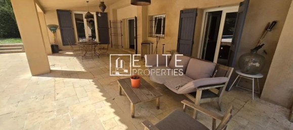 4 bedrooms House in Tourrettes, France No. 303928 7