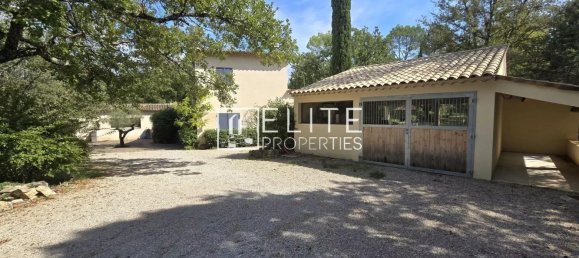 4 bedrooms House in Tourrettes, France No. 303928 3
