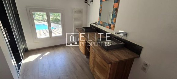 4 bedrooms House in Tourrettes, France No. 303928 10