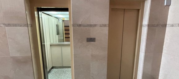 3 bedrooms Apartment in Zaragoza, Spain No. 159321 4