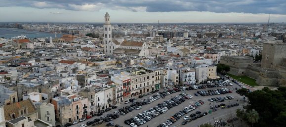 8غرفة شقة في Bari, Italy رقم 16692 40