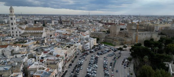 8غرفة شقة في Bari, Italy رقم 16692 39