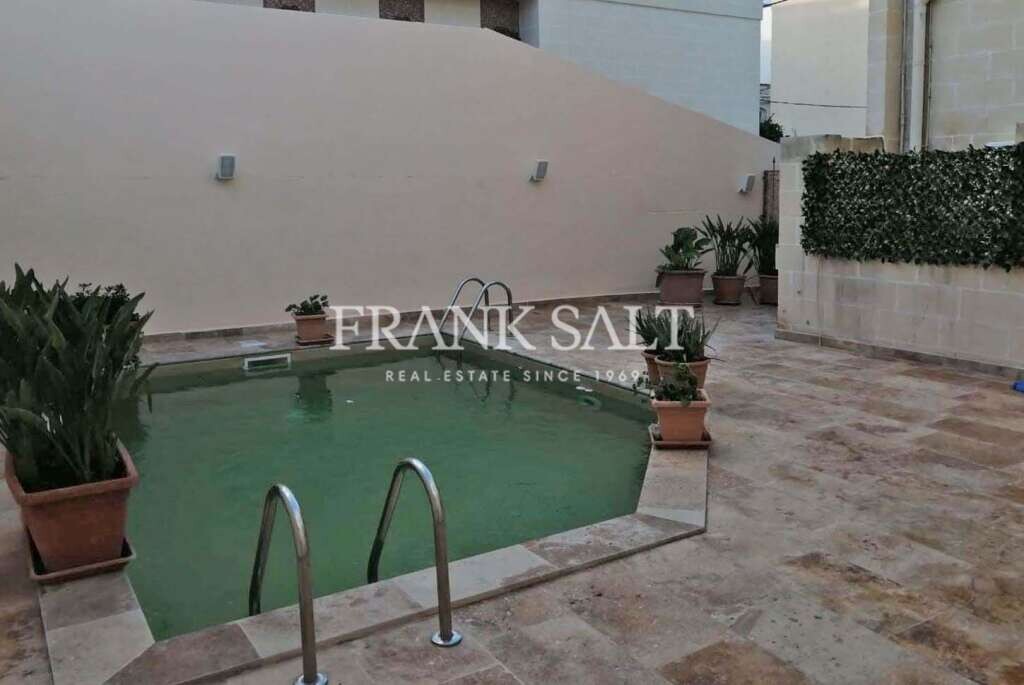 3 bedrooms House in Kappara, Malta No. 8300